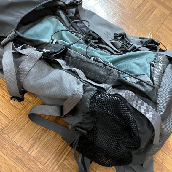 The North Face W Terra 40 Hiking Camping Backpack Gray Sage Green - Picture 6 of 12